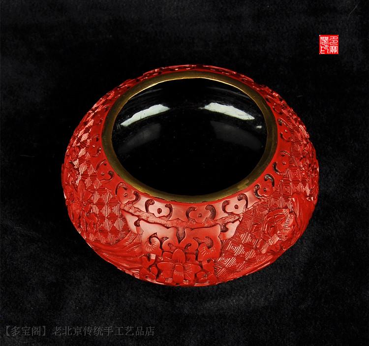 Cultural Revolution special gifts Non-relic old goods Natural lacquer lacquer lacquer Pure hand carved lacquer pen wash go box ornaments