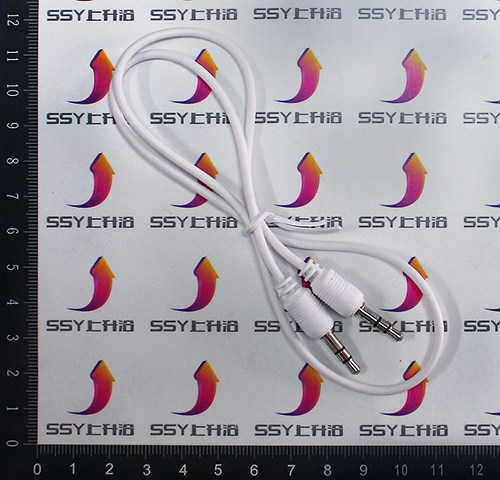 White Sound Box Line 3 5mm Audio Line to the Public Audio Connection Line Vehicle AUX Line