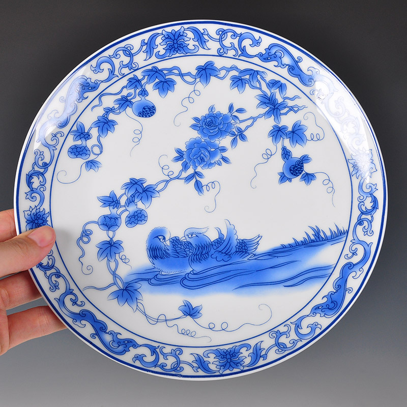 Small 8 inch ceramic blue sit plate of classical Chinese style restoring ancient ways setting wall decoration hangs a picture of handicraft furnishing articles in the living room