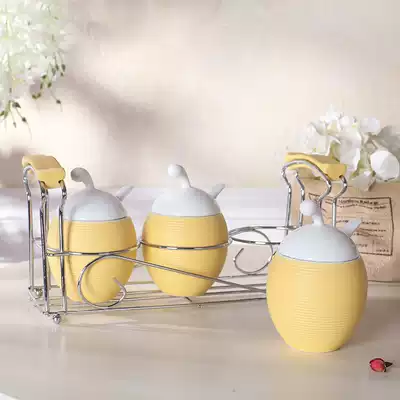 Creative ceramic seasoning jar European style with lid Bone china seasoning jar box bottle three-piece set