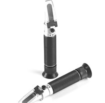 Luxury optical salinity meter refractometer seawater salinity detection exported to Europe copper material with temperature compensation