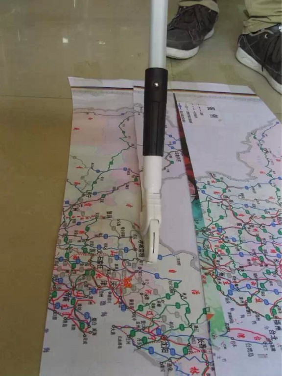 Light cloth scissors Inkjet cloth cutting knife Do not bend the cutting knife Advertising cloth cutting knife Photo picture cutting knife