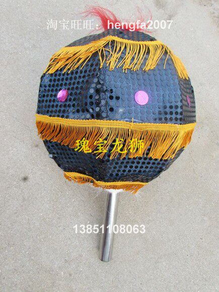 Baobao Longshi Factory specializes in the production of festive props for dragon and lion dances and dragon lanterns: folk traditional dragon balls lead the ball black