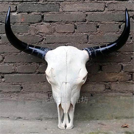 Yak skull craft gift ornament Real cow head ornament Cow and sheep skull specimen Characteristic handicrafts bull head