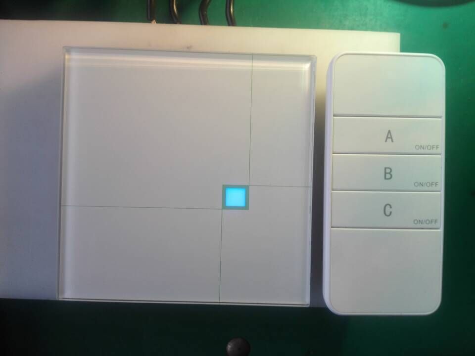 Tempered glass panel RF 433 remote control touch wall switch 1 open 1 road 1 single control double cut multi-control switch