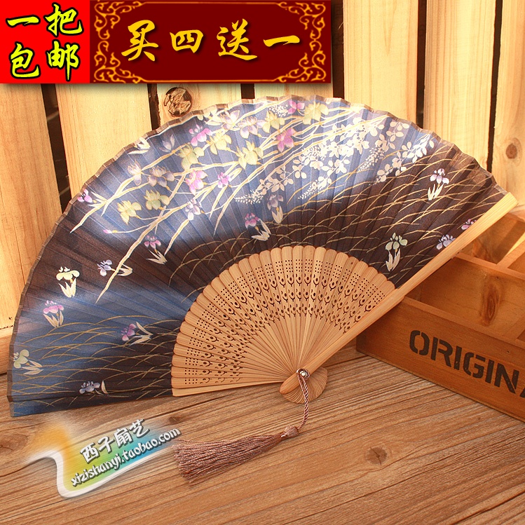 Special Price China Wind Double Festival Plum Blossom Female Fan Classical Ancient Wind Folding Fan Small Upscale Genuine Silk Fan Box