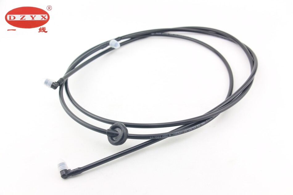 Old Bora Classic PassatB5 Old Lingyu Front Wind Gear Glass Water Spray Pipe Wiper Water Spray Pipe Front Line