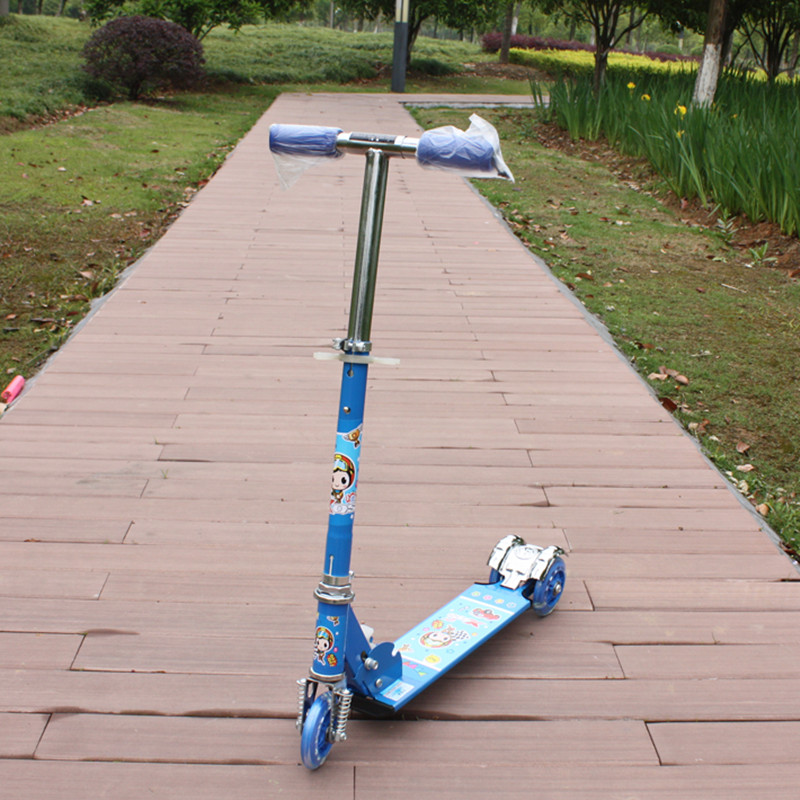 National children's three-wheeled scooter scooter baby pulley folding car with flashing stroller children's toys