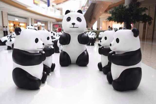 Supply fiberglass panda sculpture commercial street resin panda-shaped ornaments kung fu panda animal sculpture