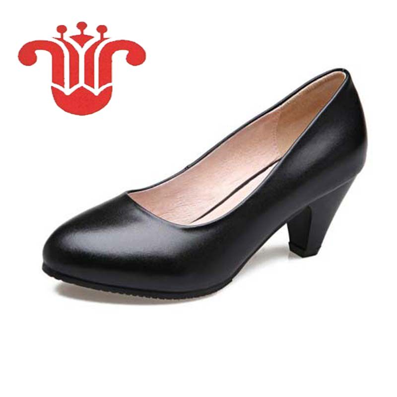 South China's internal flight attendant leather shoes Southern Airlines Tongan Breathable Leather Shoes young women's pointy leather leather shoes with limited number of leather shoes