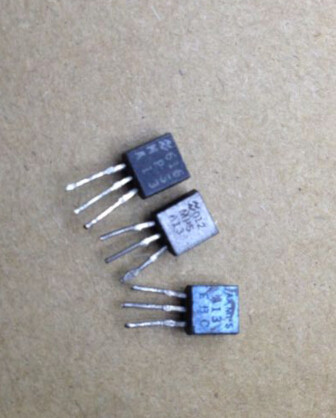 Small power triode MPS-A13