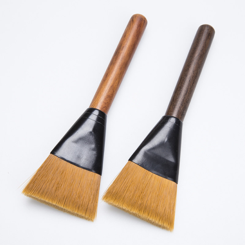 ���������߱�ˢ��̴ľ�����ʵ�ľ������