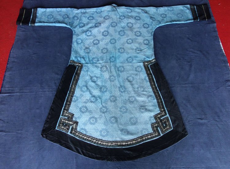 Xiangyin Pavilion Looking for Zhiyin Great Black Yi Chest 102cm Front Height 93cm Rear Height 107cm A-2083
