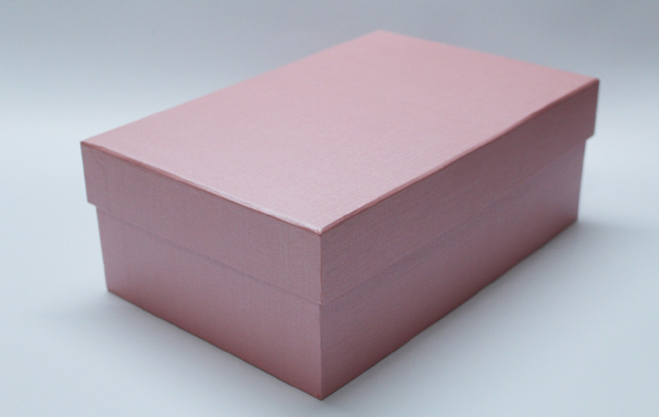 Custom wholesale pink universal gift box custom hardboard carton packaging box square box gift box