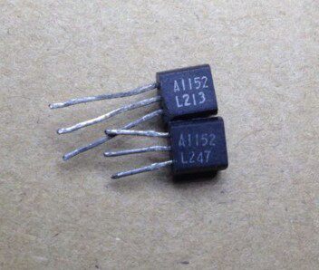 The small power triodes 2SA1152 A1152