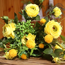 Looking for points Sober Ji simulation flower rose berry bouquet floral set bride holding flower flower arrangement decoration wedding