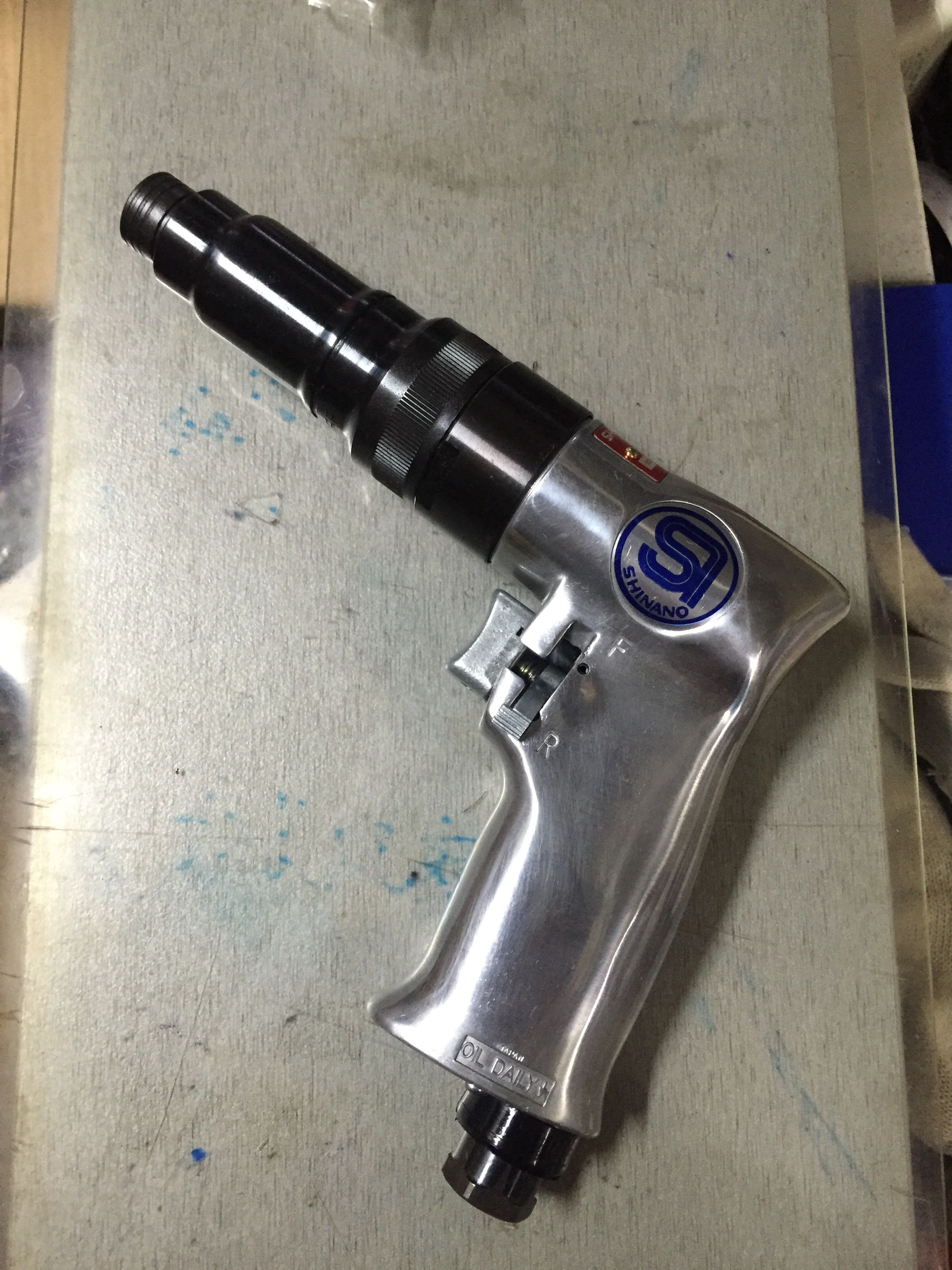 Japan Shinano SI - 1166A pneumatic screwdriver pneumatic screwdriver pneumatic activator