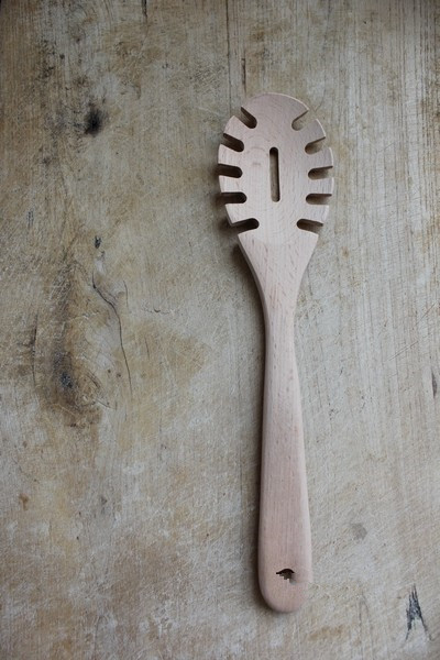 Foreign trade Original single European beech solid wood Pasta mixing spoon Colander Spaghetti spoon Pasta mixer Spaghetti grab