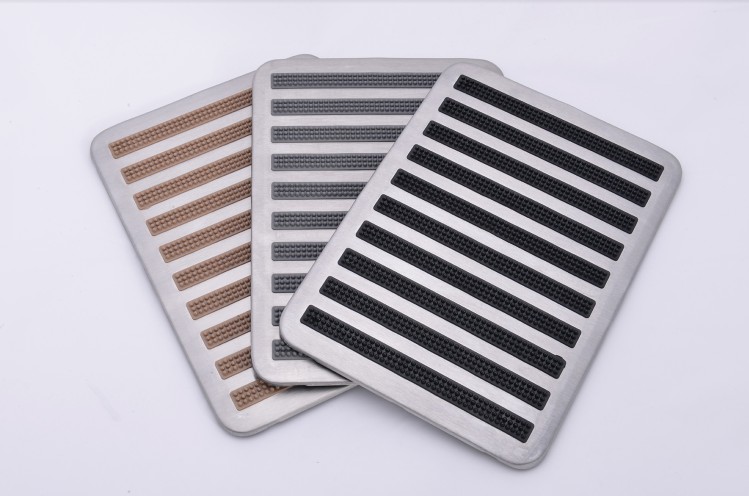 Car wire ring foot pad anti-skid steel plate stainless steel pedal rest area foot pad accelerator brake anti-skid pad