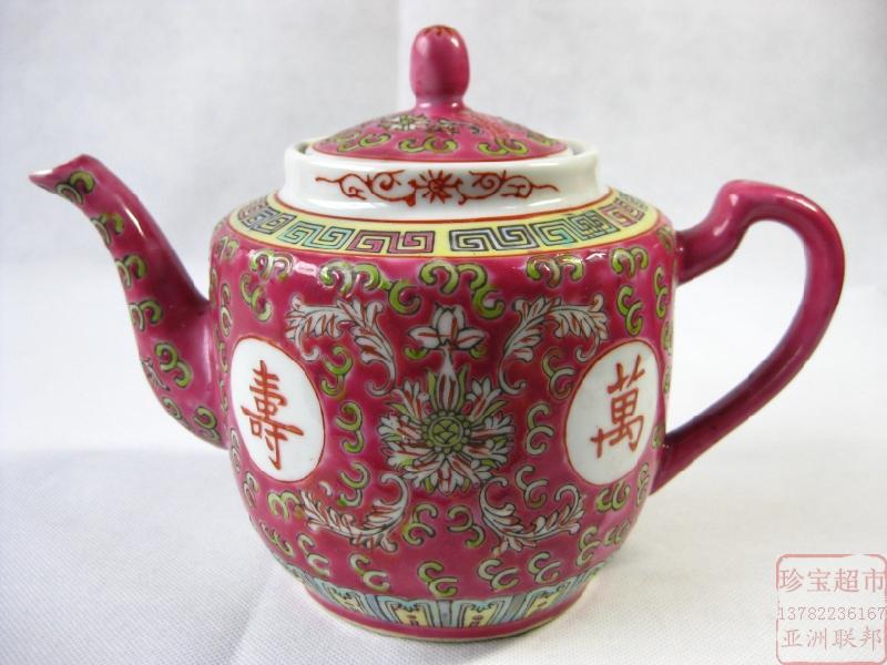 1970s and 1980s, Jingdezhen Kiln Coal-fired Doucai Porcelain, Hand-painted Flowers, Longevity and Borderless Pattern, Large Teapot