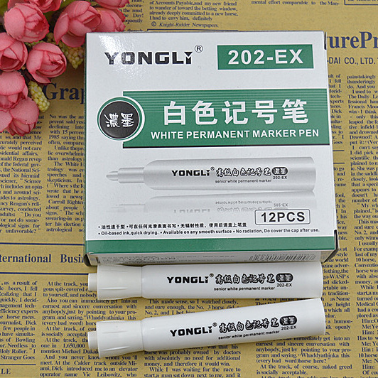 Wholesale White Oily Remember Pen Wipe Away From Painting Tire Ceramic Glass Rough Pen Large Head Graffiti Pen Non Paint Pen