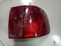 Audi C4A6 2 6 C4V6 2 6 Audi 100 2 6 2 8-cylinder rear tail after the turn signal