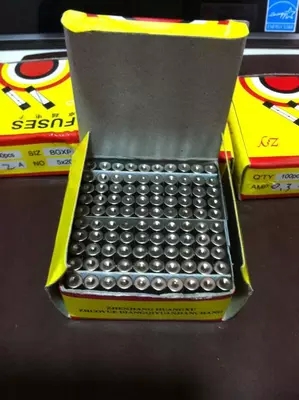 5 * 20 6 * 30 Glass Insurance Tube 250V fuses fuse 0 5 8 1 2 3 5 8 10 15 20 25 25