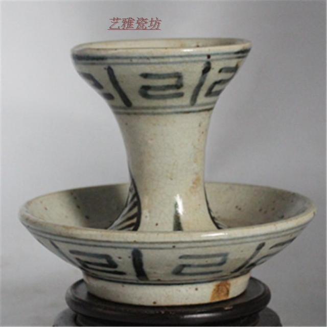 Jingdezhen antique porcelain antique Ming blue and white oil lamp antique antique collection old goods old candle holder