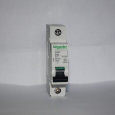 Автоматический выключатель 施耐德断路器 ic65n 1p c4a