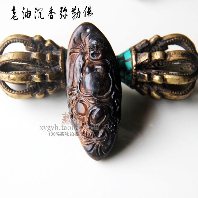 Tibetan secret workshop log handmade wood carving Maitreya Buddha pendant men and women models Vietnamese old oil agarwood 18g national style