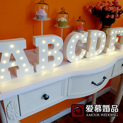 15���װ�ɫľ����ĸװ�ε�2016.4.11