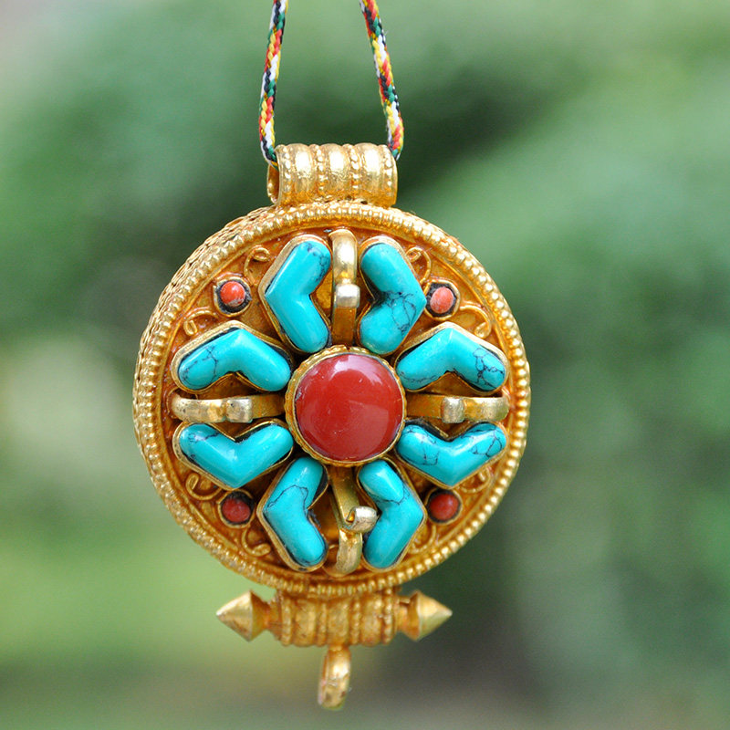 The price of Nepal's red copper pinch-to-red gold gäughau box gäugau natural jewel gäu box One