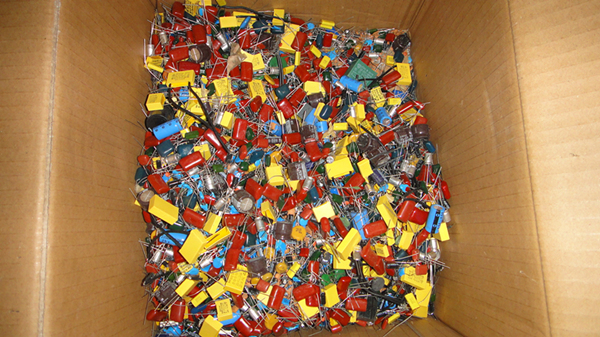 Capacitor Diode Triode Ceramic Ceramic Ceramic Ceramic Cell Water nearly 500 grams