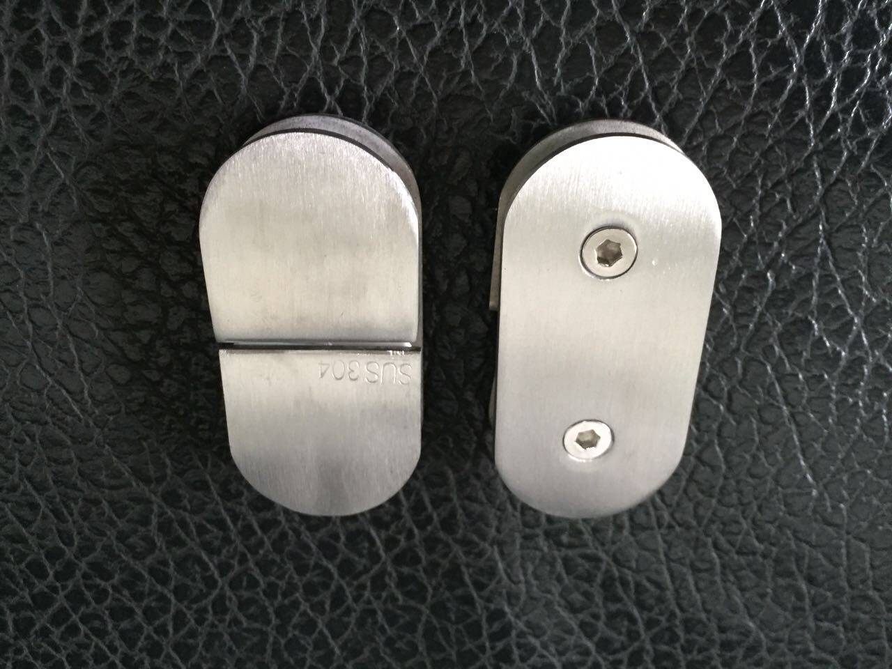 304 201 Semicircular 180 degree bilateral shower room fixing clip Stainless steel glass clip Glass connector partition code