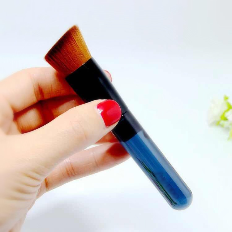 131粉底刷 化妆刷子 斜平头BB霜粉底刷 带皮套
