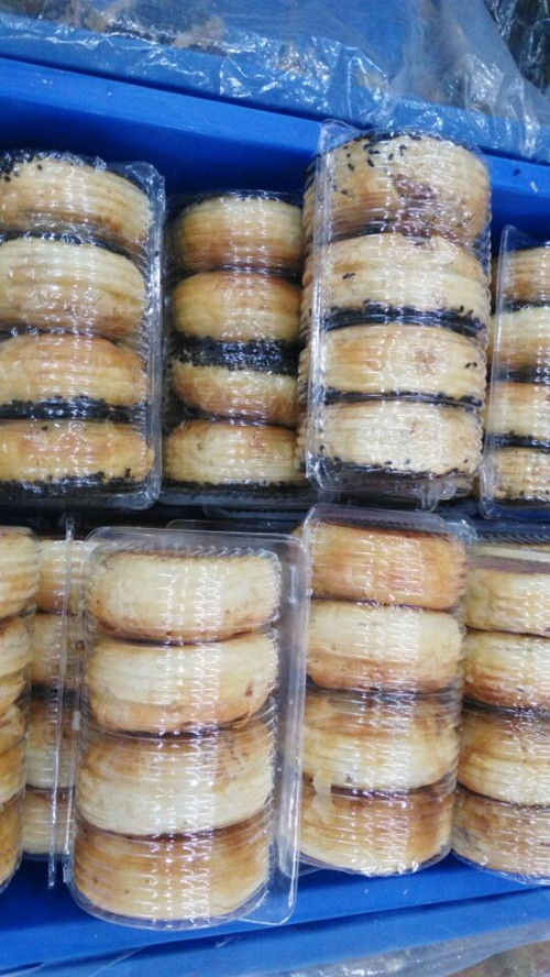 Freshly made Anhui Chuzhou specialty fragrant hand-made Branch River Wuren salt and pepper traditional Soviet-style old-fashioned mooncakes Buy 6 get 1 free