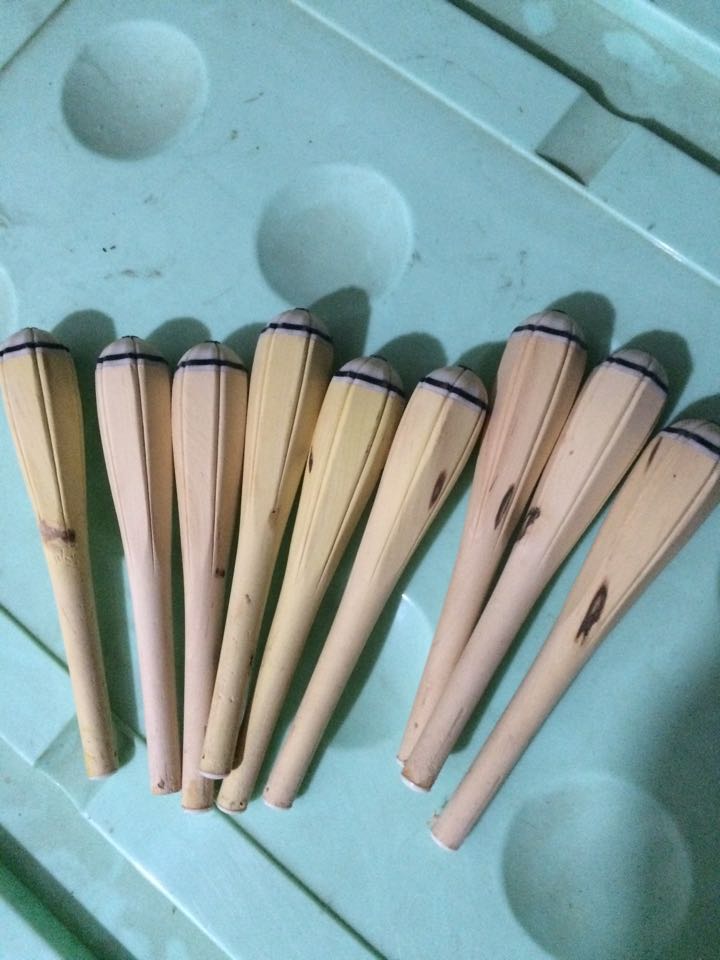 Yellow Yang Erhu Qin Axis Water Huang Yang with a flaw Erhu Qin Axis Special Price Processing