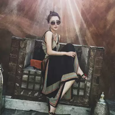 Bohemia long skirt beach dress Beach skirt seaside holiday long version of holiday skirt suspender skirt swimsuit blouse women