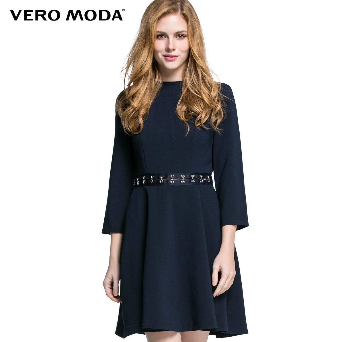 Vero Moda胸部立体剪裁腰部挂钩合体连衣裙|31617D015