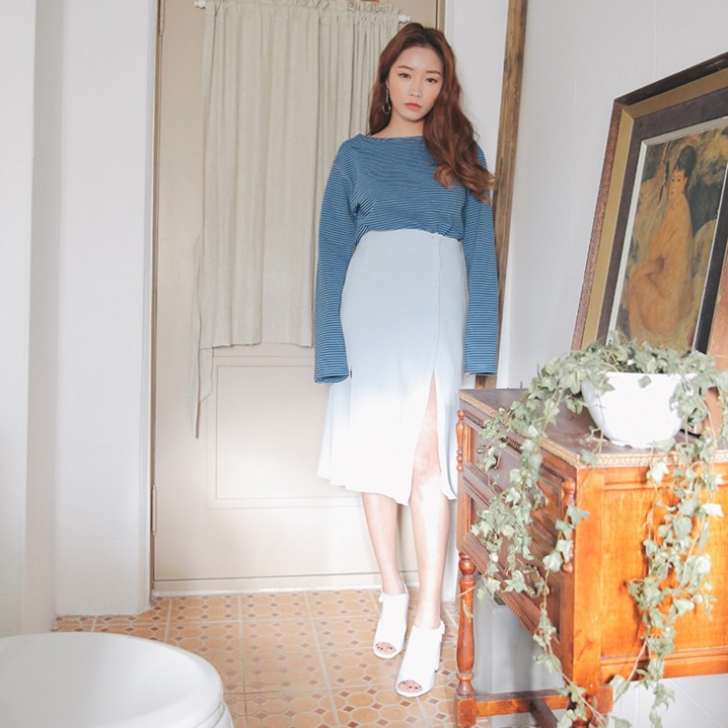 韩国stylenanda官方正品 不对称纽扣and开衩摆半身裙