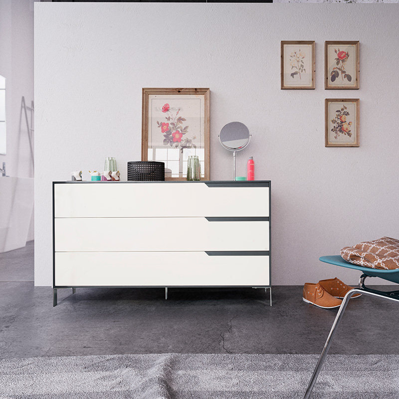 Ħ���ִ���Լ�ͱ߹� MC02