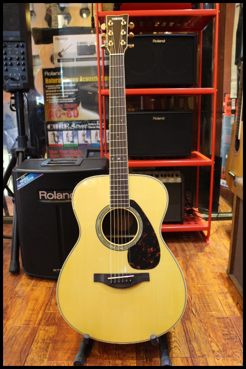 (Xinsheng Weiwei) YAMAHA Mountain leaves LS6 ARE original wood color full veneer electric box guitar