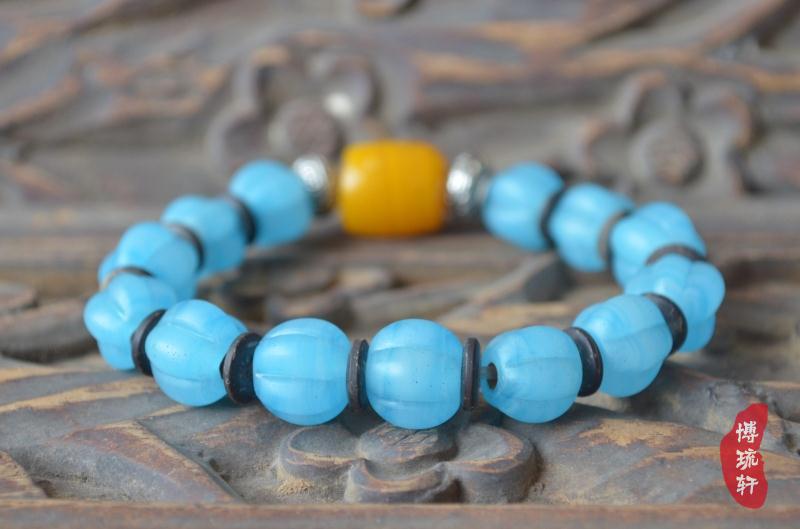 Promotional DIY hand-made old glass bead blue twisted melon edge 11-12mm loose bead stirring melon sky blue lantern