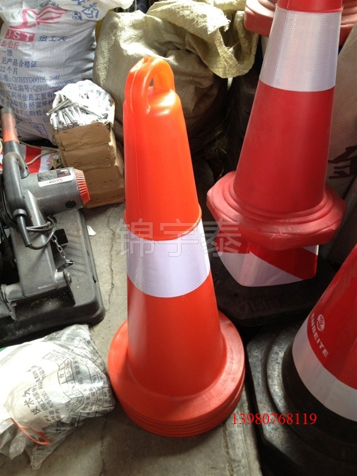 Plastic taper 70Cm reflective road cone*rubber road cone*traffic cone*snow cream barrel*road marked cone