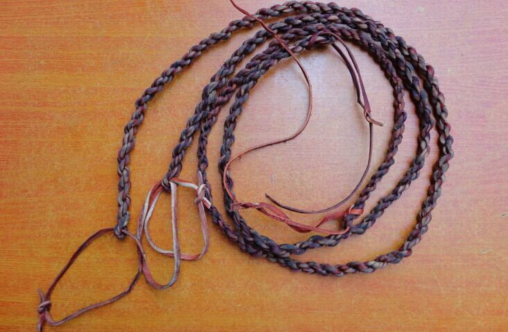 Carriage whip red old-fashioned 140 cm old-fashioned carriage whip driving whip sheep whip cowhide