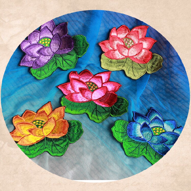Lotus flower embroidery embroidered embroidered embroidered with small patched patina fabric with ethnic wind characteristics DIY handmade accessories
