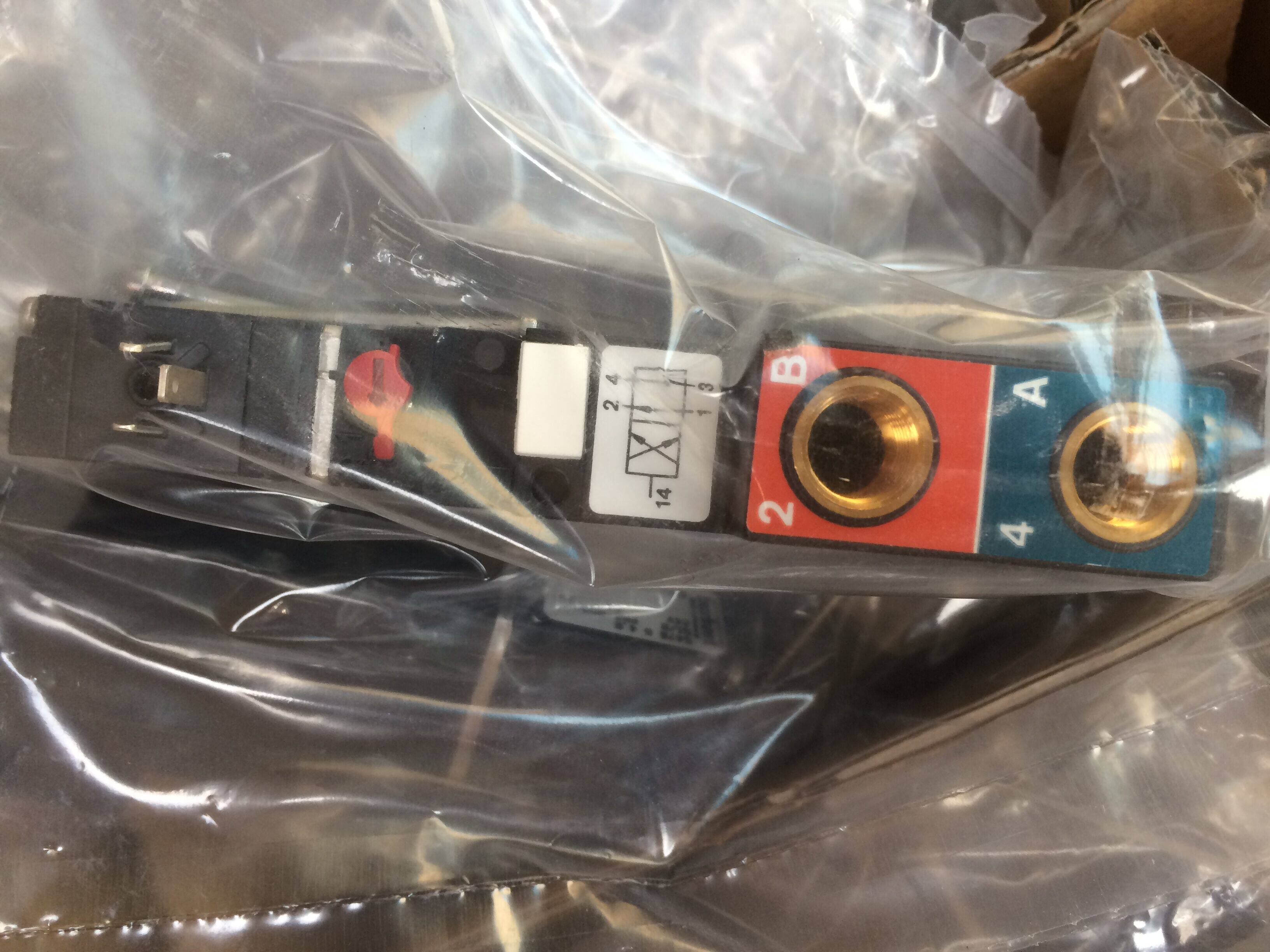 Baode solenoid valve 5470 Germany burkert two-position four-way 00135211 00221081