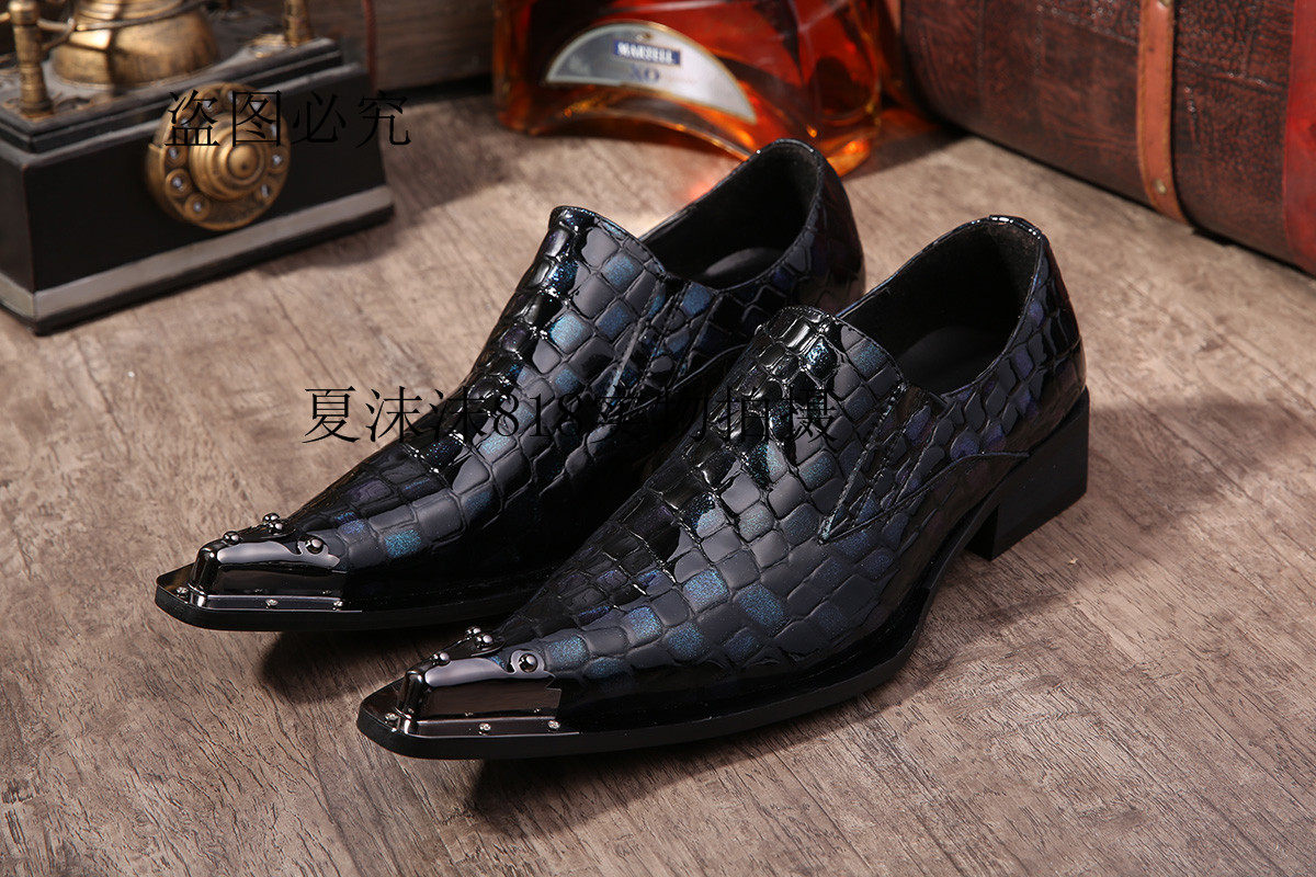 2014 Bullock Leather Shoes Man Han Edition Tide Fluorescent Low Bunch Shoes Fashion Hairstylist Shoes Type Male Yinglun Casual Shoes 