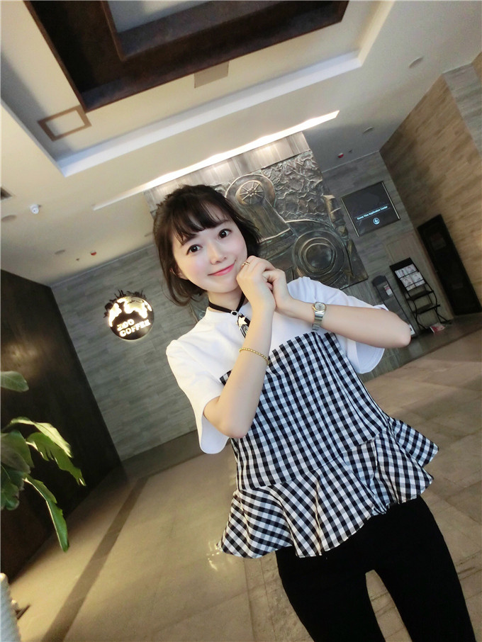 Bora BORAKOO South Korea East Gate Autumn self-retention mosaic black and white plaid lotus leaf fake two-piece doll shirt