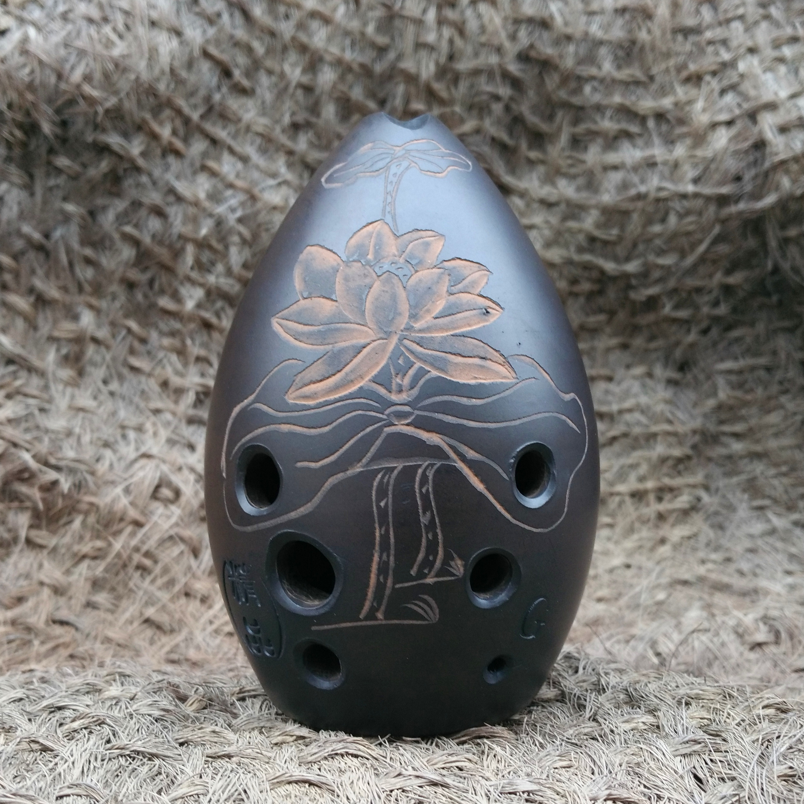 The choice of the heaven-deer Han with the same paragraph 8-hole pottery with 8-hole Pear-shaped Health to play the Black Tao Hoovene Package